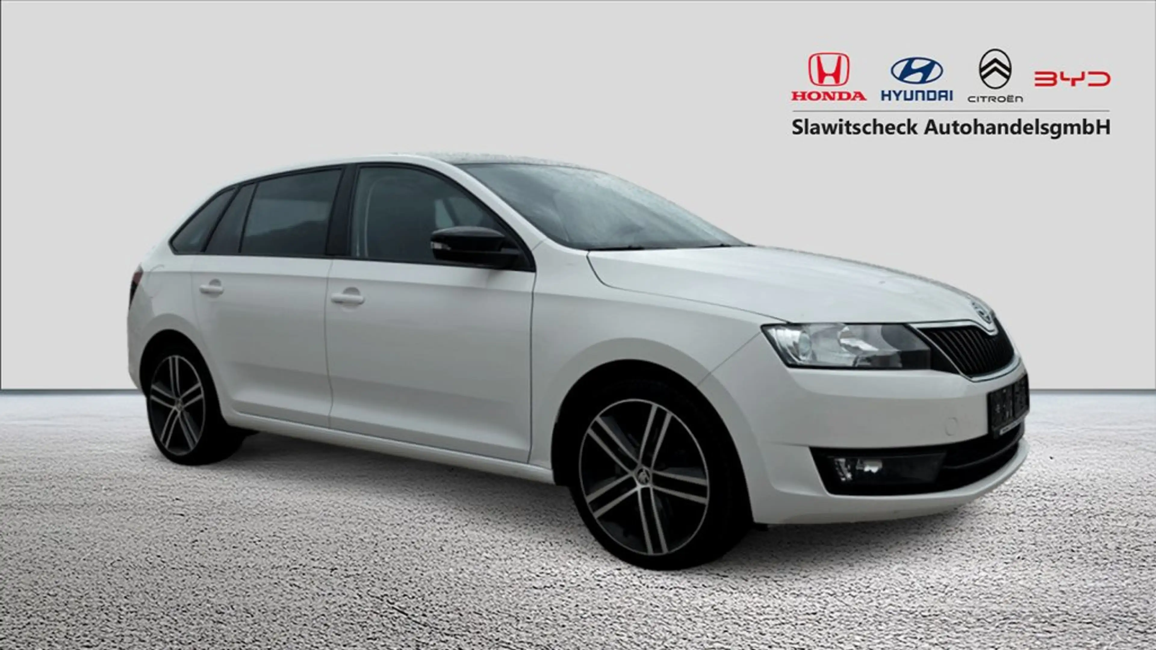 Skoda Rapid/Spaceback k 1,6 TDI Sport — photo 6