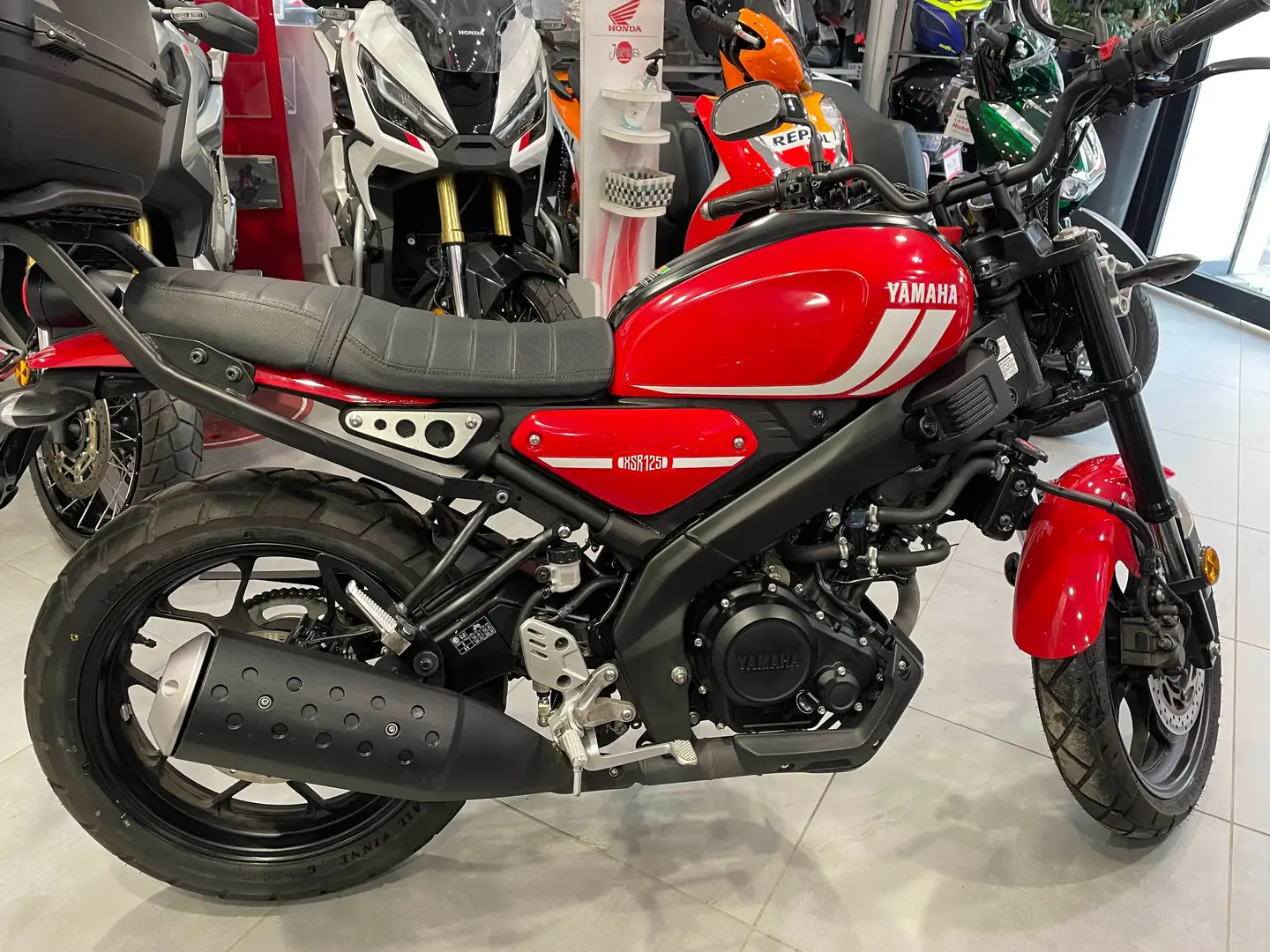Yamaha XSR 125 abs Rosso - 1