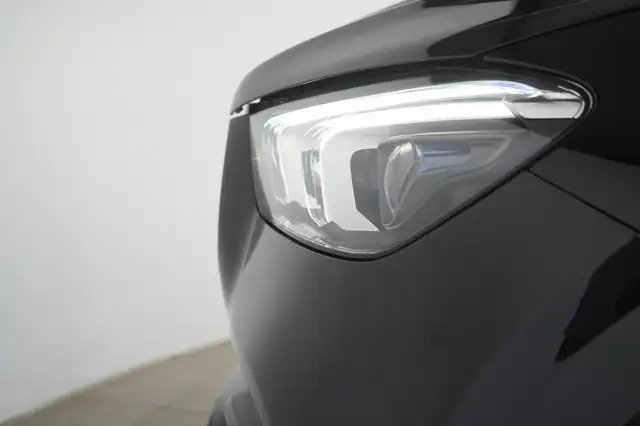 Mercedes-Benz Gle Class view 11
