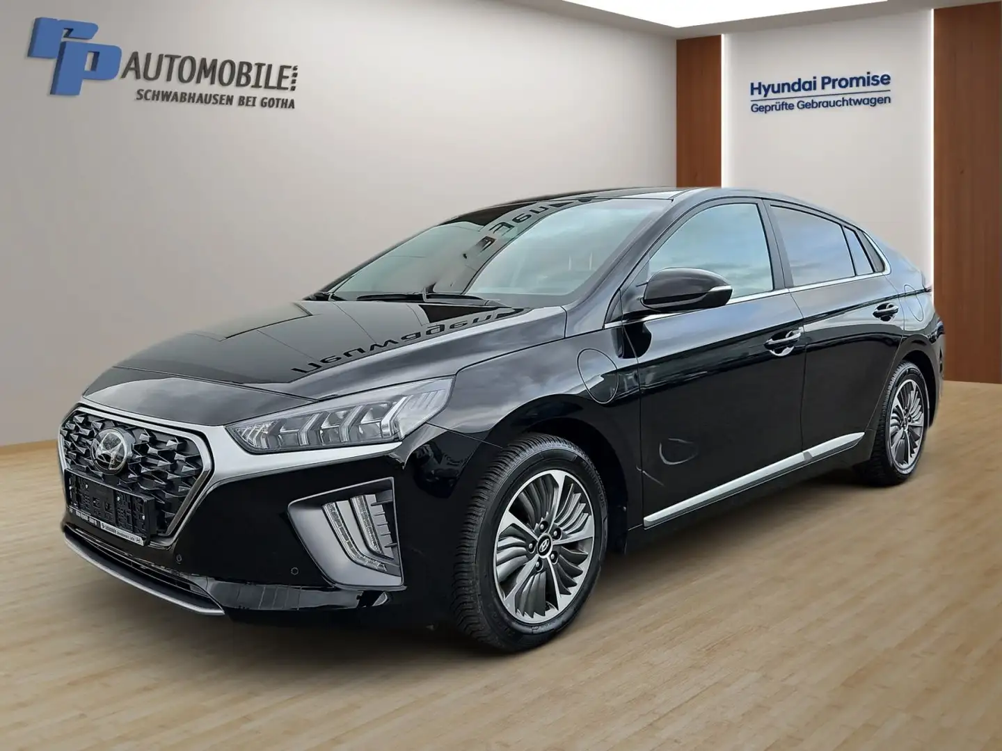 Hyundai IONIQ Advantage 1,6 GDI Plug-in-Hybrid Schwarz - 1