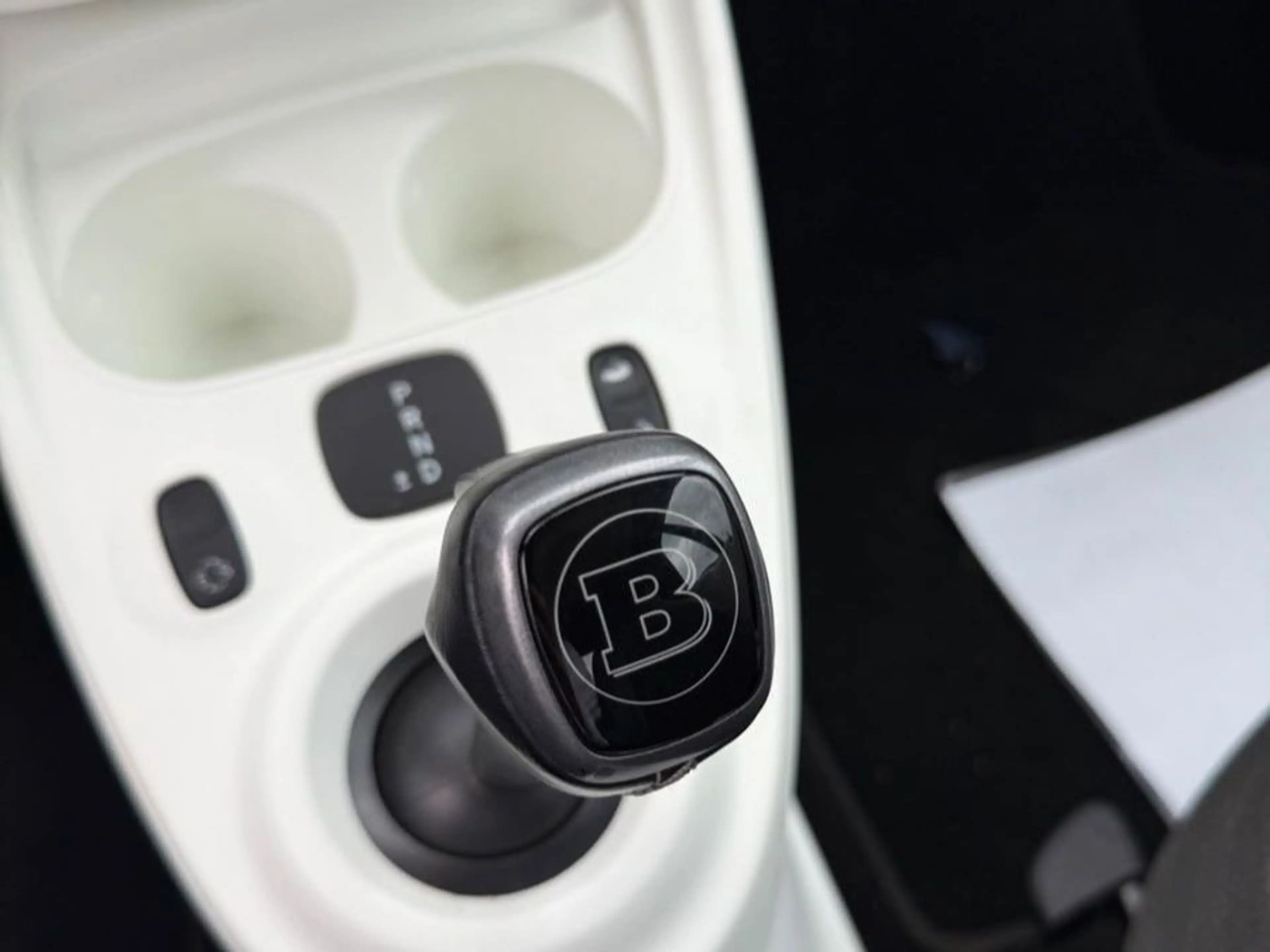 smart forTwo CABRIO BRABUS*NAVI*BLACK&WHITE*AUTOMATIK — photo 2