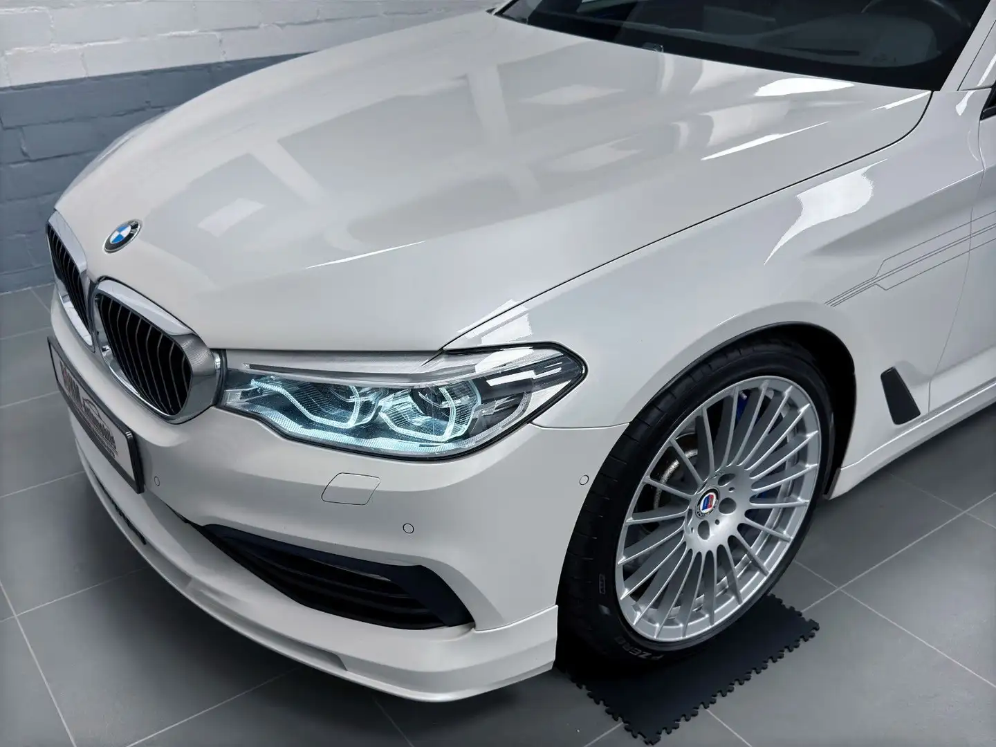 Alpina D5 s Allrad 3.0 Biturbo *H&K *Panorama *Head-Up Weiß - 2
