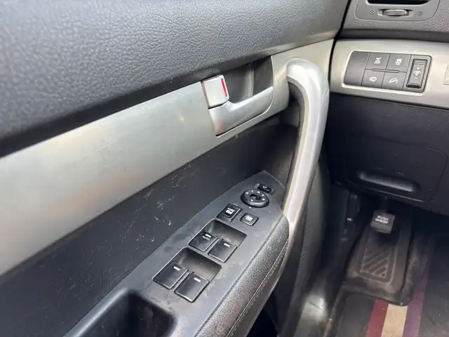 Kia Sorento view 12