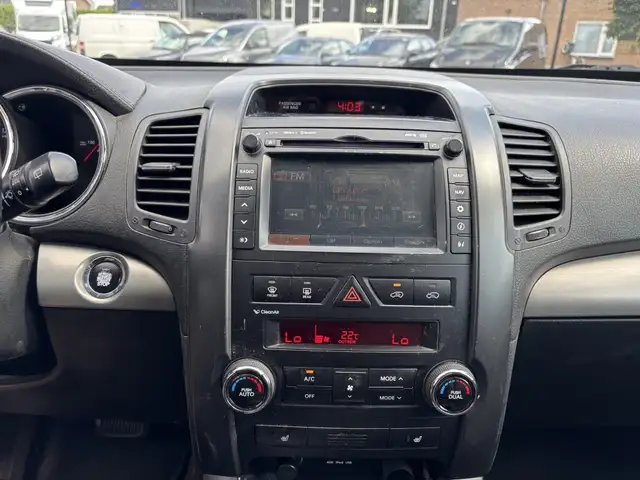 Kia Sorento view 14