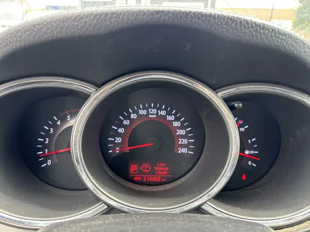 Kia Sorento view 13