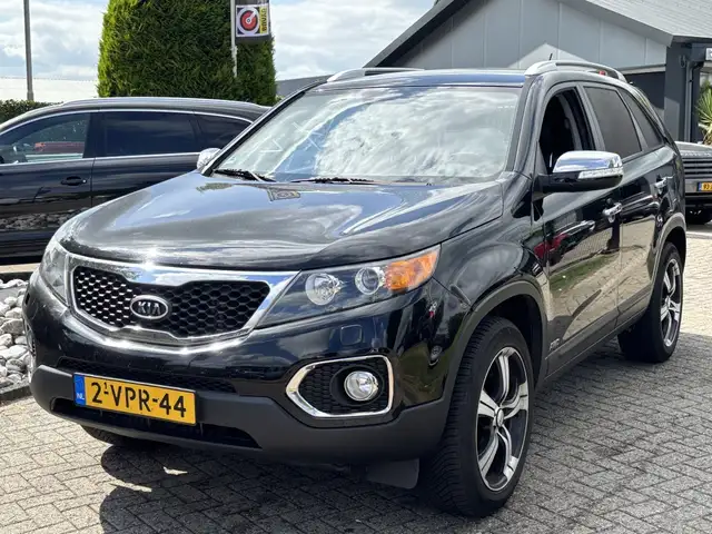 2011 Kia Sorento in Black for sale