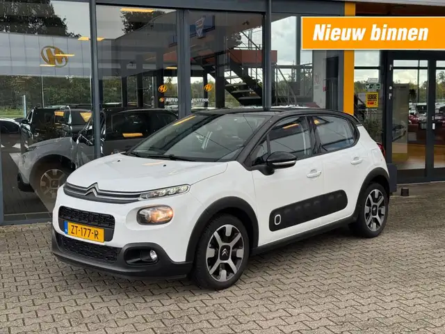 Citroen C3 1.2 Pure Tech Shine Navi - Carplay/Android/ - came