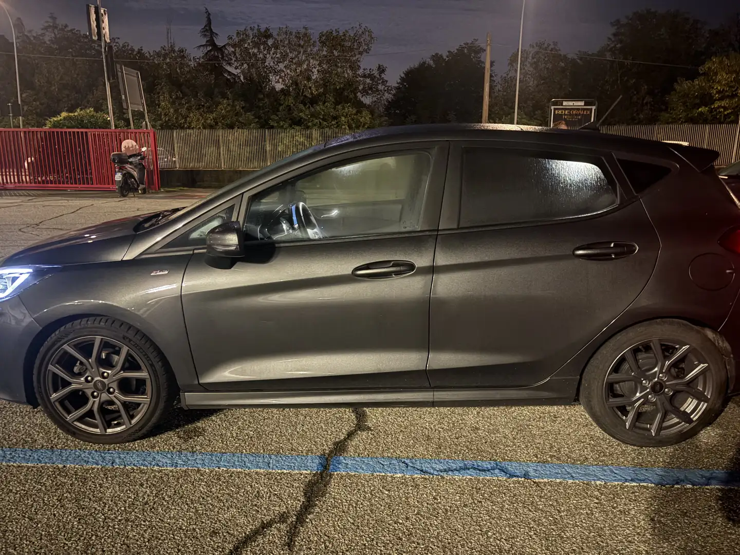 Ford Fiesta 5p 1.0 ecoboost h ST-Line X 125cv Grigio - 2