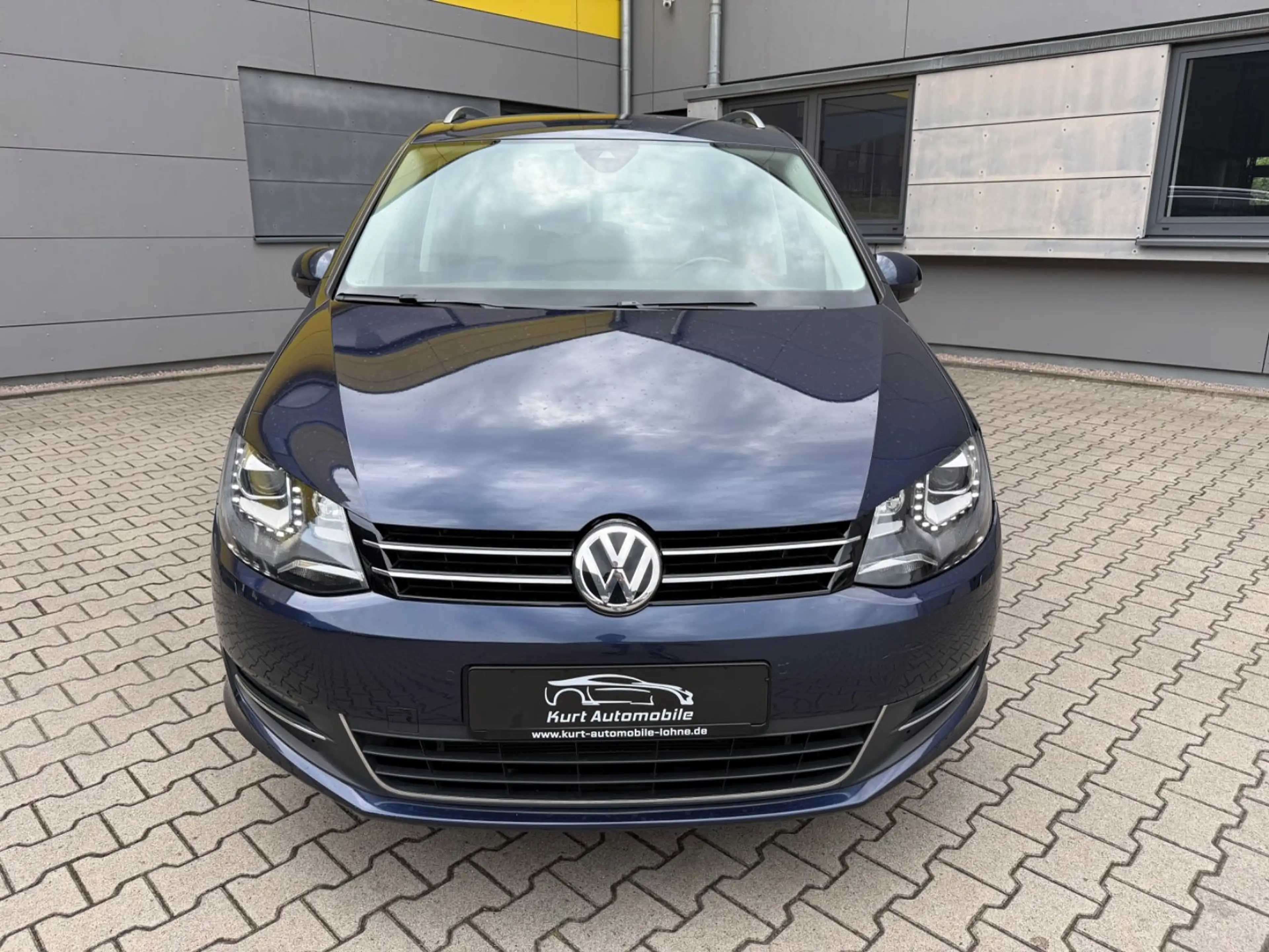 Volkswagen Sharan Highline BMT/KAMERA/XENON/NAVI/SHZ/ — photo 9