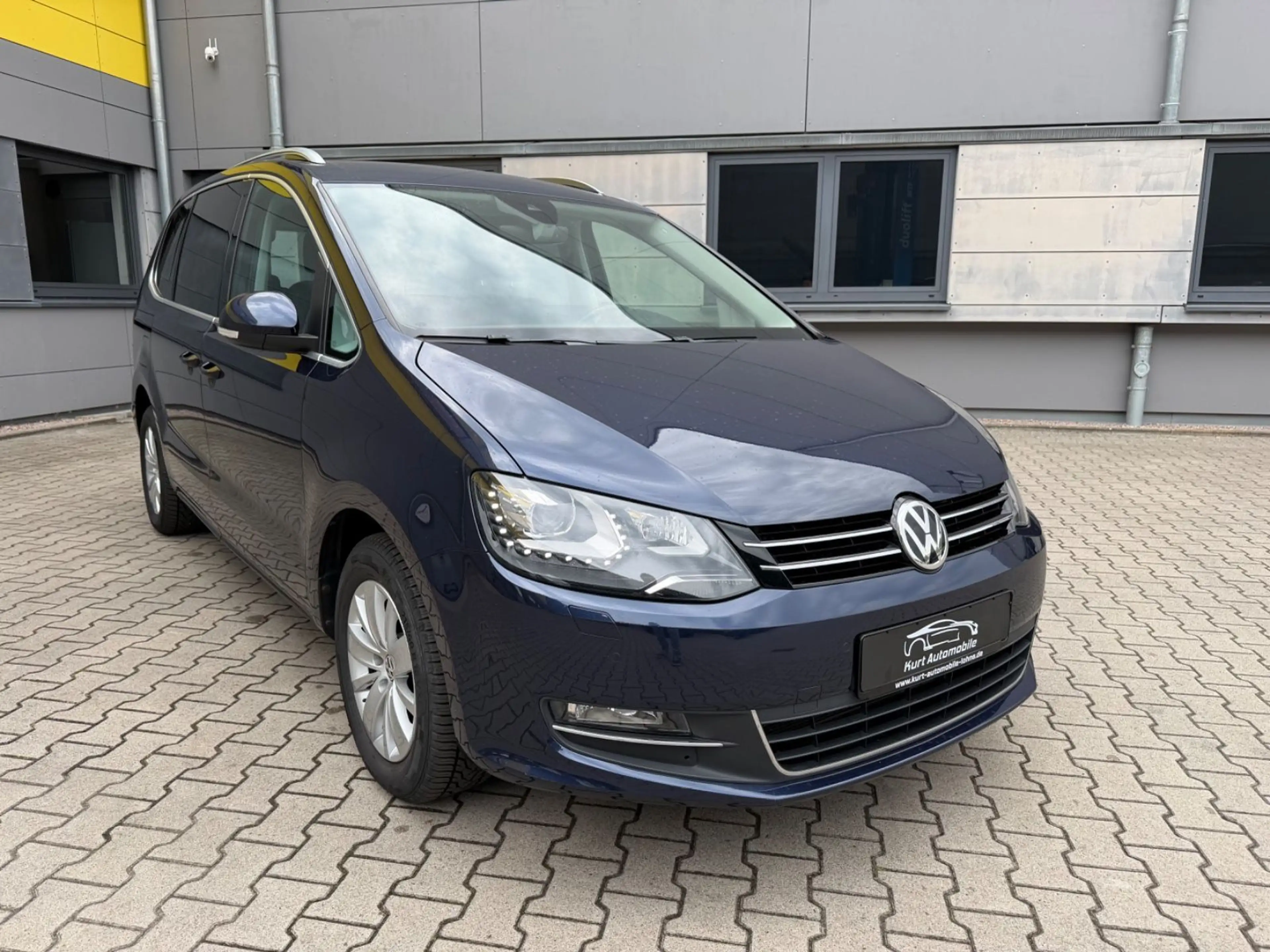 Volkswagen Sharan Highline BMT/KAMERA/XENON/NAVI/SHZ/ — photo 8