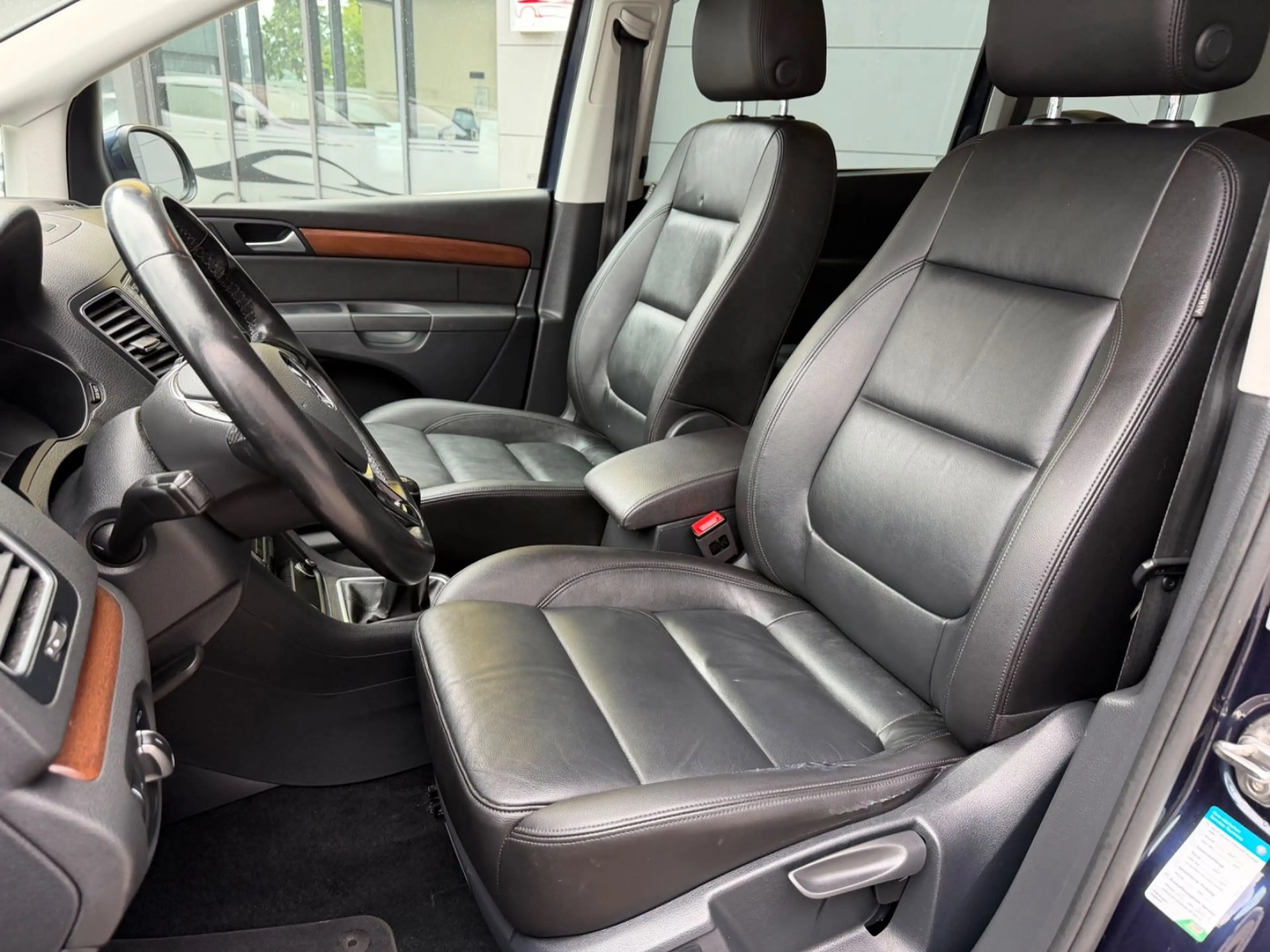 Volkswagen Sharan Highline BMT/KAMERA/XENON/NAVI/SHZ/ — photo 12