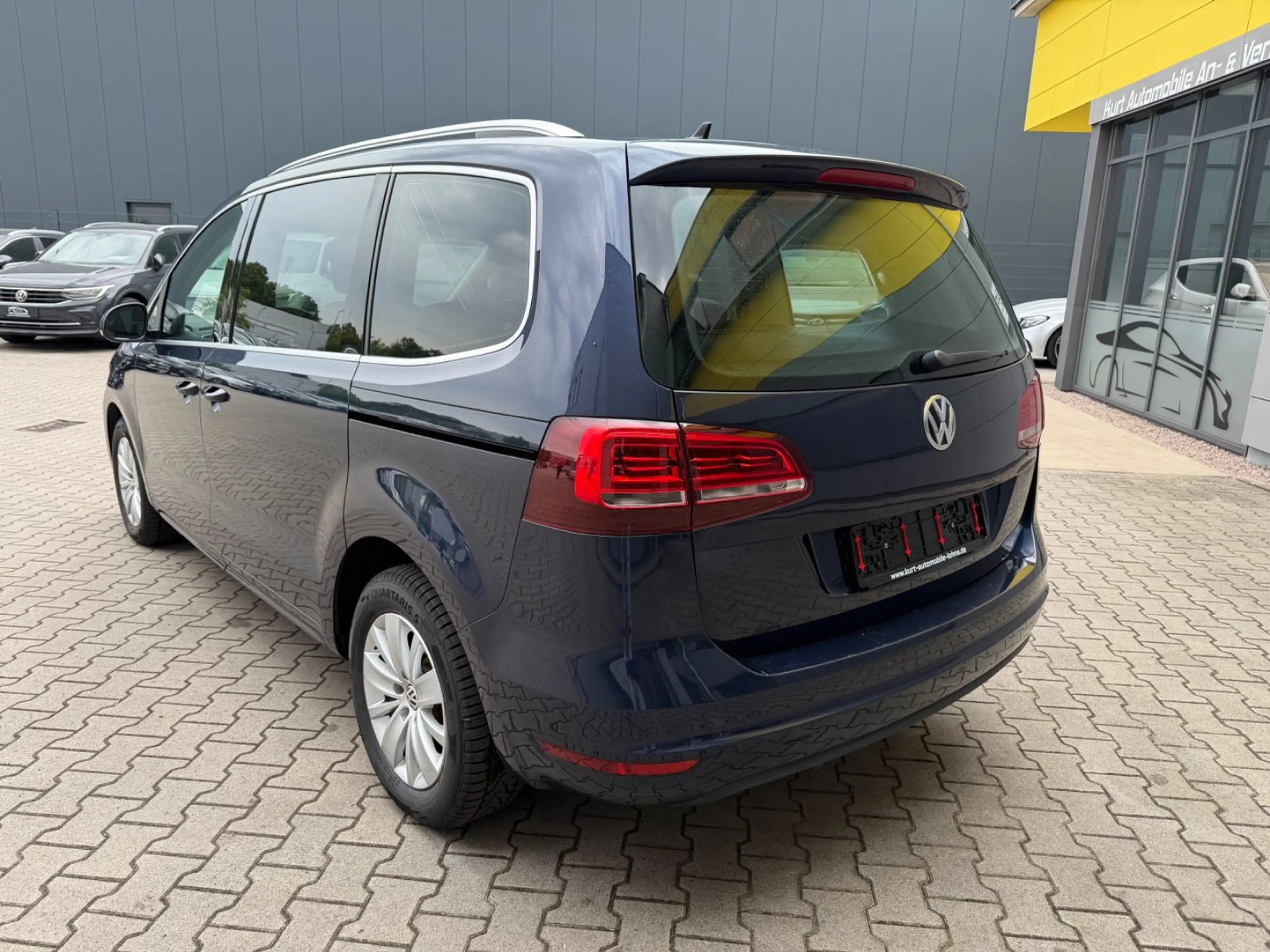 Volkswagen Sharan Highline BMT/KAMERA/XENON/NAVI/SHZ/ — photo 4