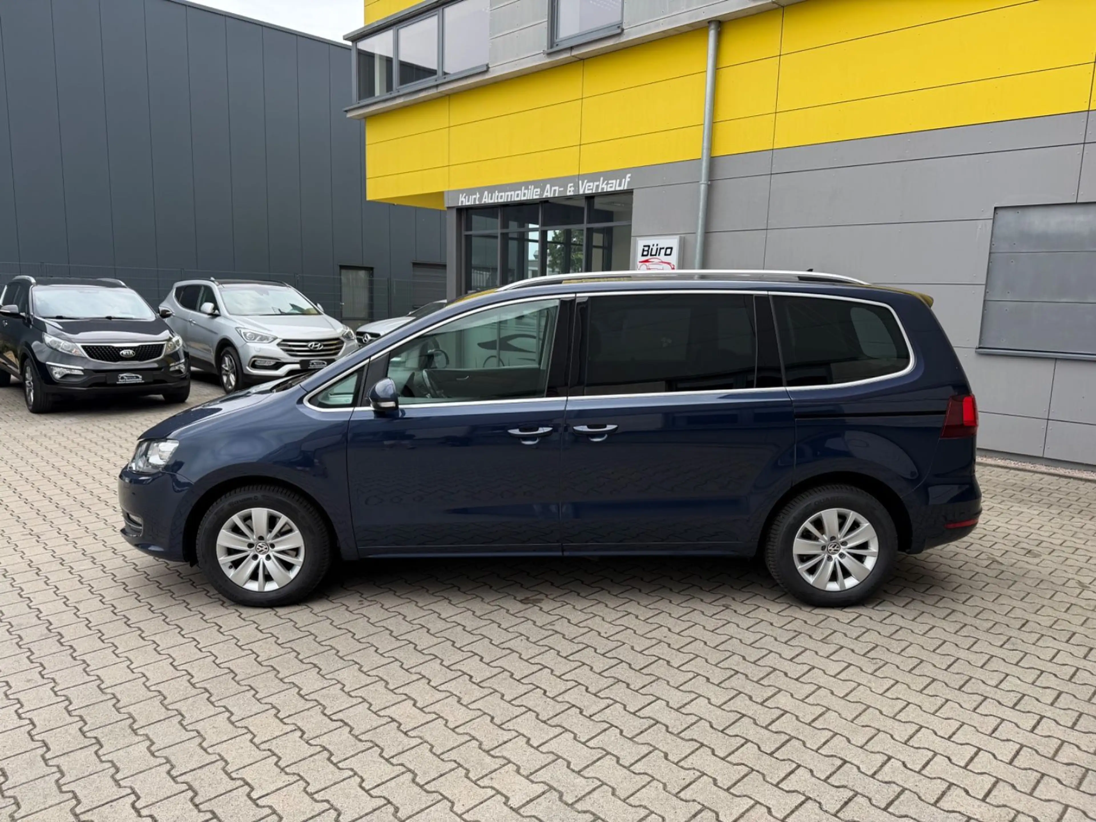 Volkswagen Sharan Highline BMT/KAMERA/XENON/NAVI/SHZ/ — photo 3