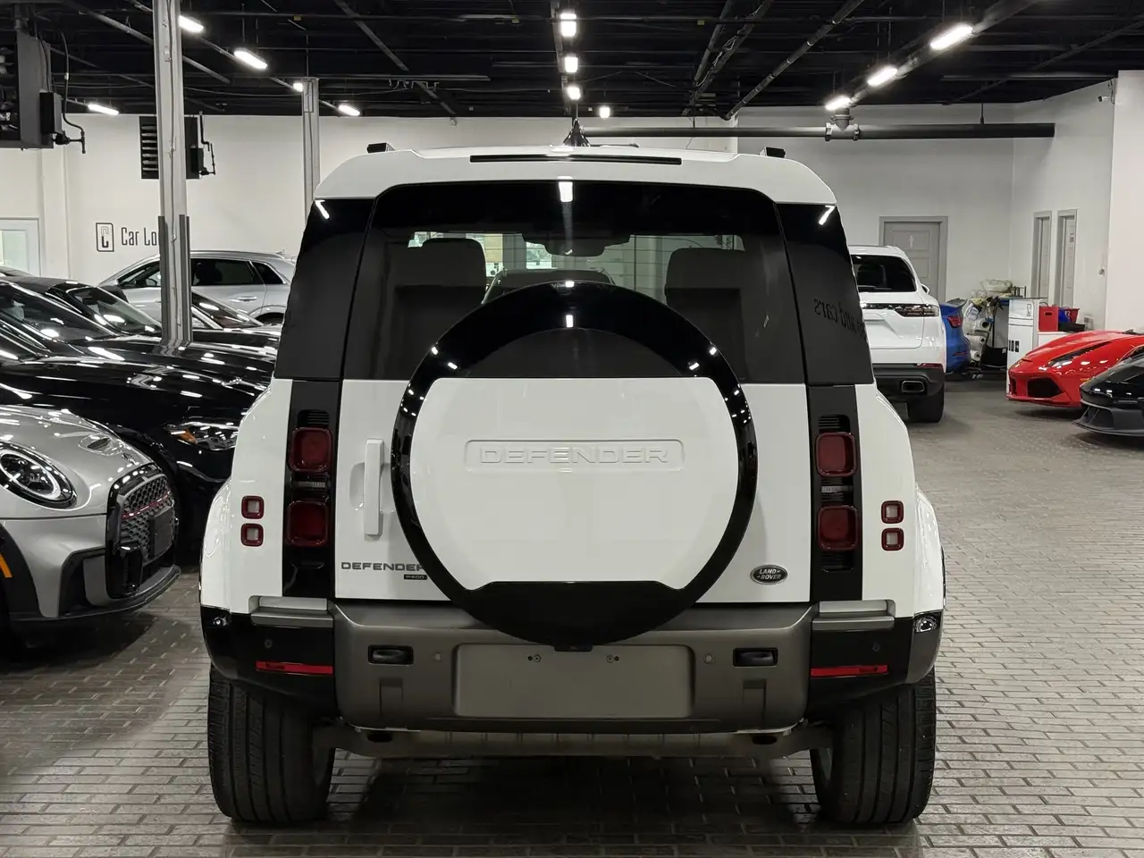 Land Rover Defender снимка Land Rover Defender