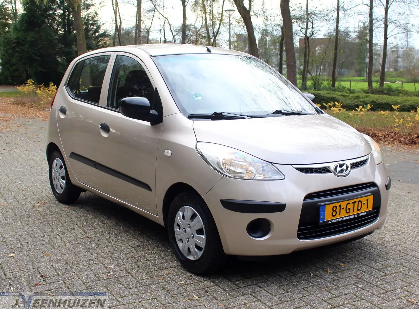 Hyundai i10 1.1 Active Nieuwe APK! INRUILKOOPJE!! Beige - 1