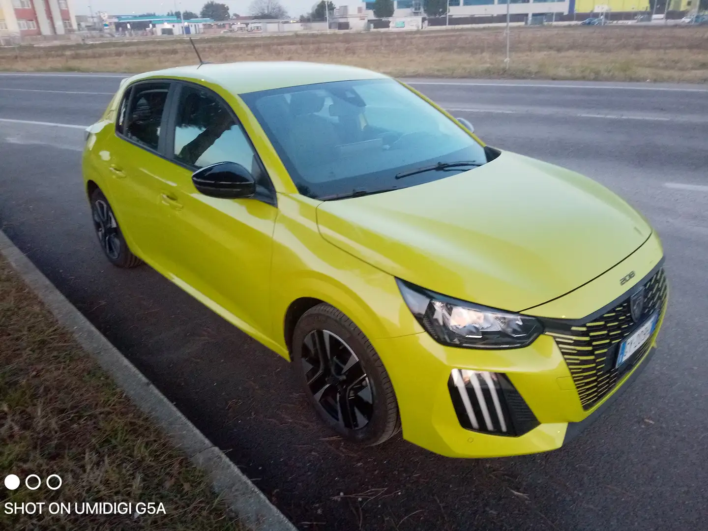 Peugeot 208 1.2 75cv Style S&S/NO VINCOLO FINANZIAMENTO Grün - 2