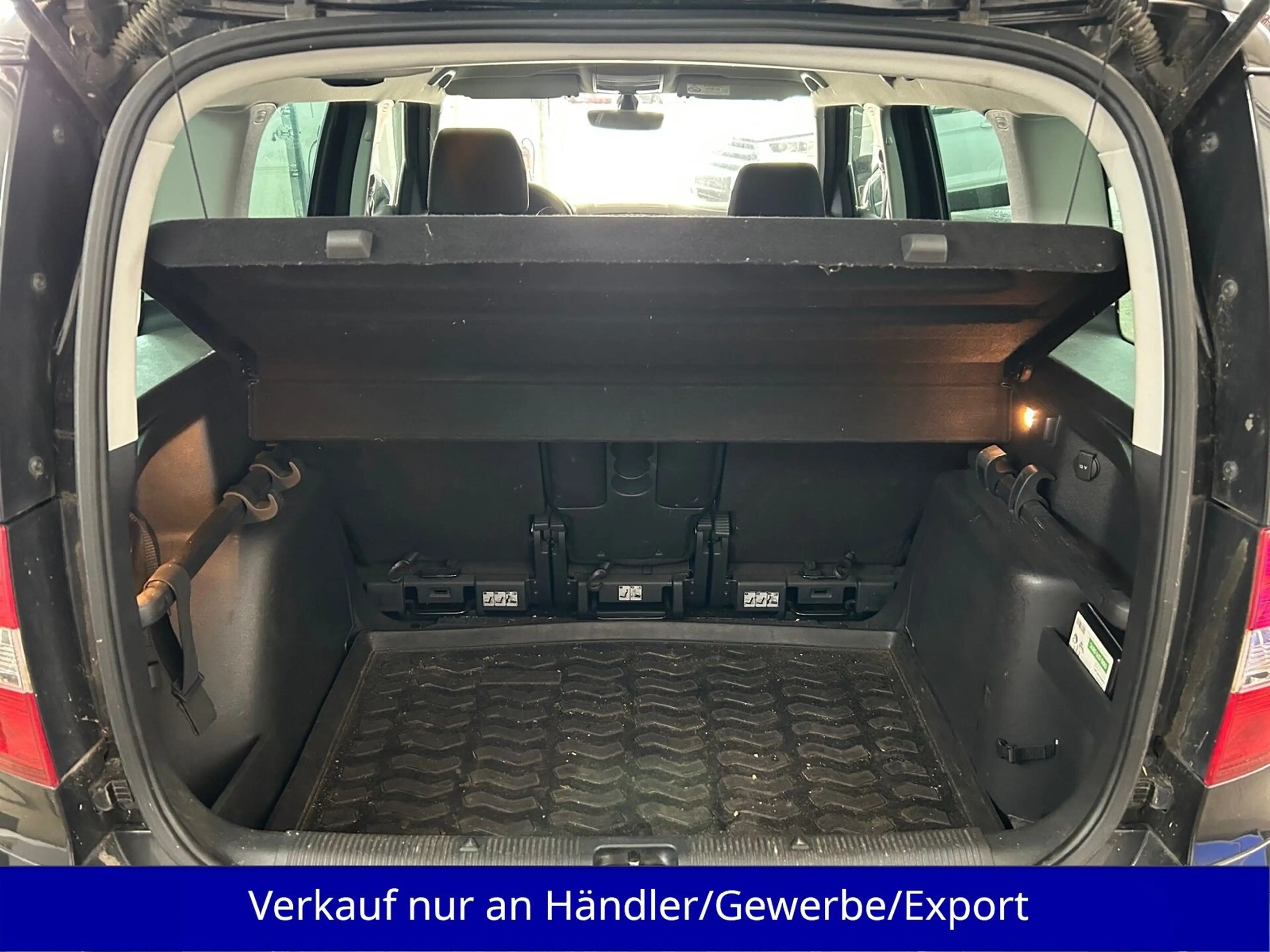 Skoda Yeti 2.0 TDI Xenon SHZ Navi PDC AHK — photo 8