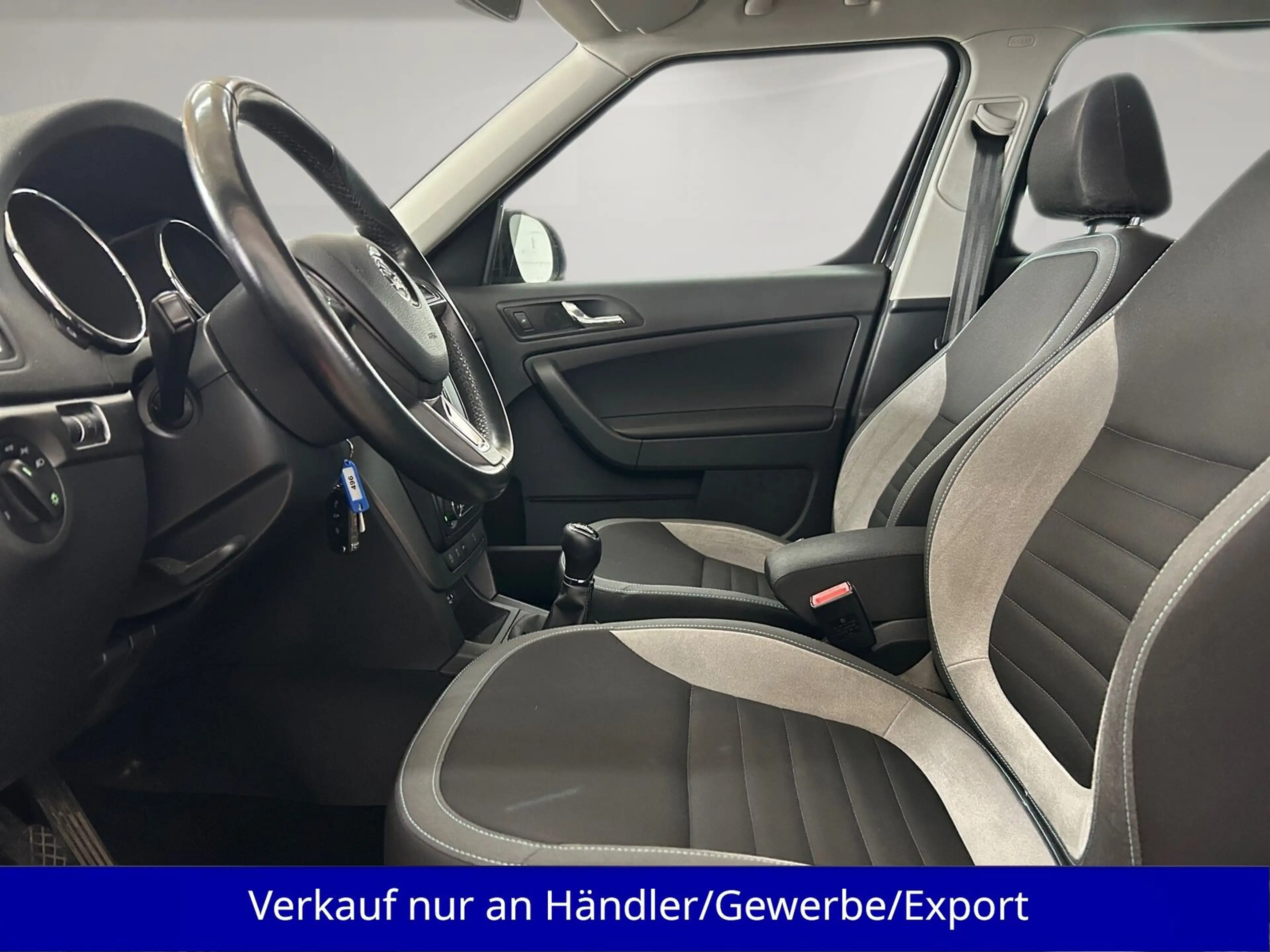 Skoda Yeti 2.0 TDI Xenon SHZ Navi PDC AHK — photo 9