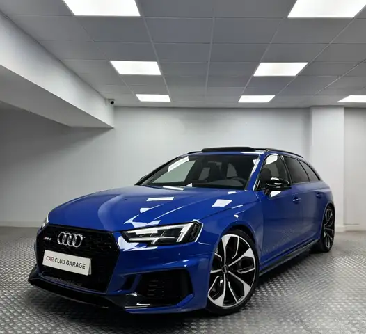 Audi RS4 Avant TFSI quattro tiptronic
