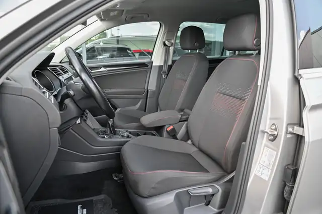 Volkswagen Tiguan view 13