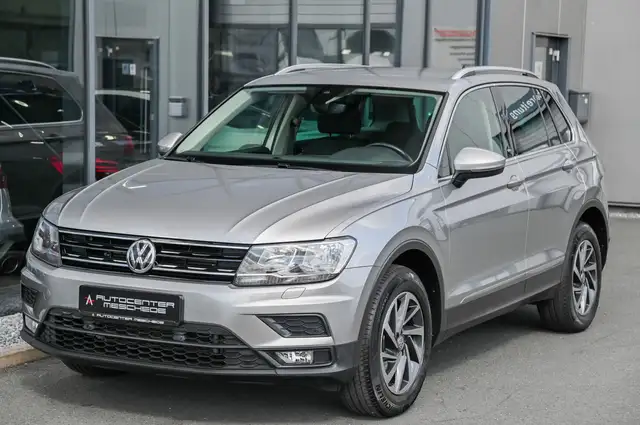 Volkswagen Tiguan view 2