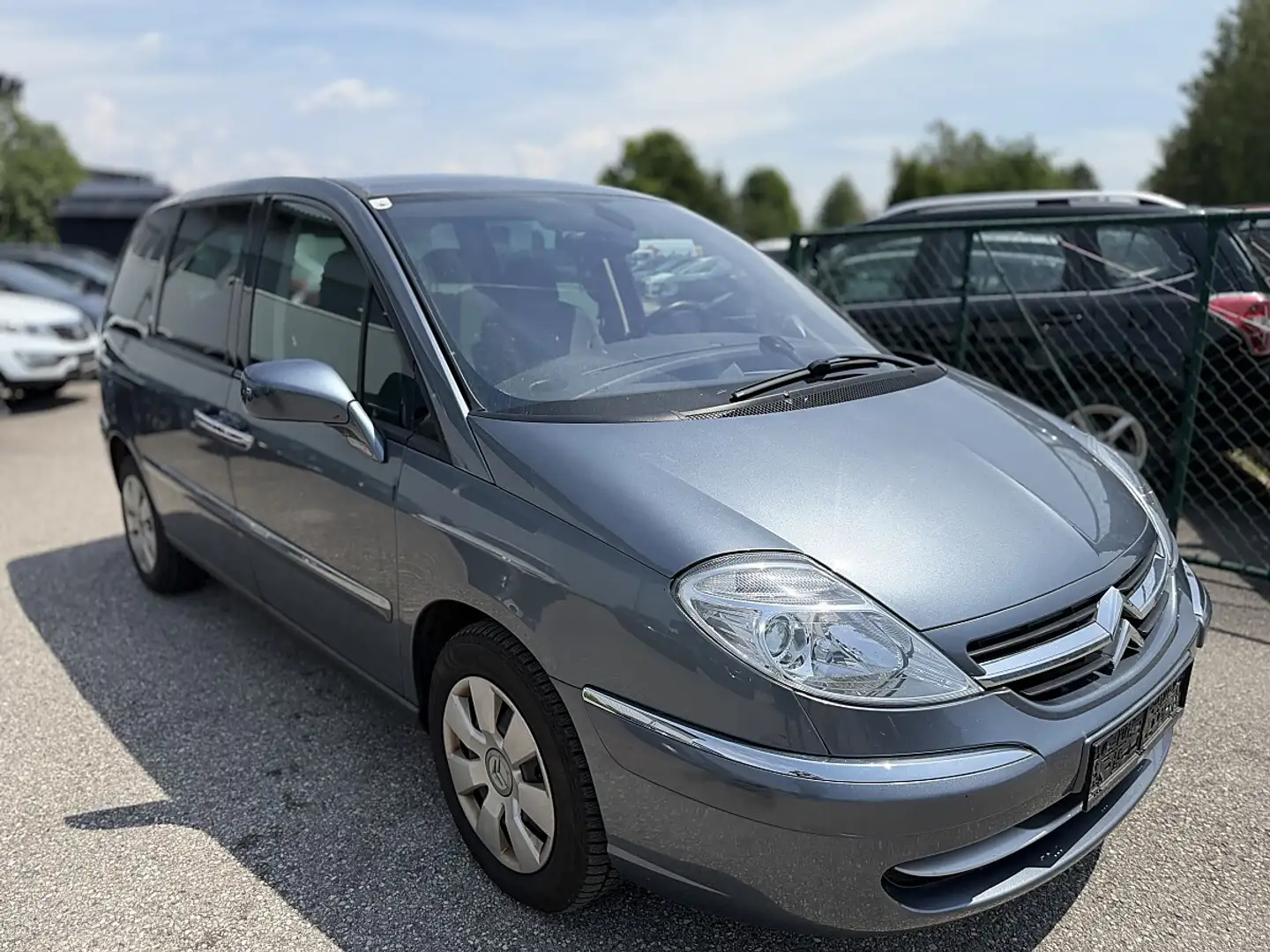 Citroen C8 2,0 HDi 16V SX FAP Ligne Business Grau - 2