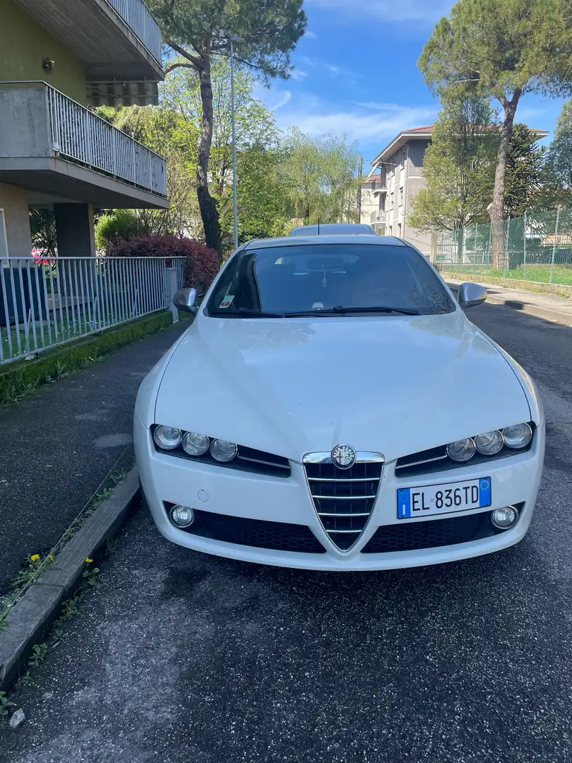 Alfa Romeo 159 SW 2.0 jtdm Progression sport pack 136cv Bianco - 1