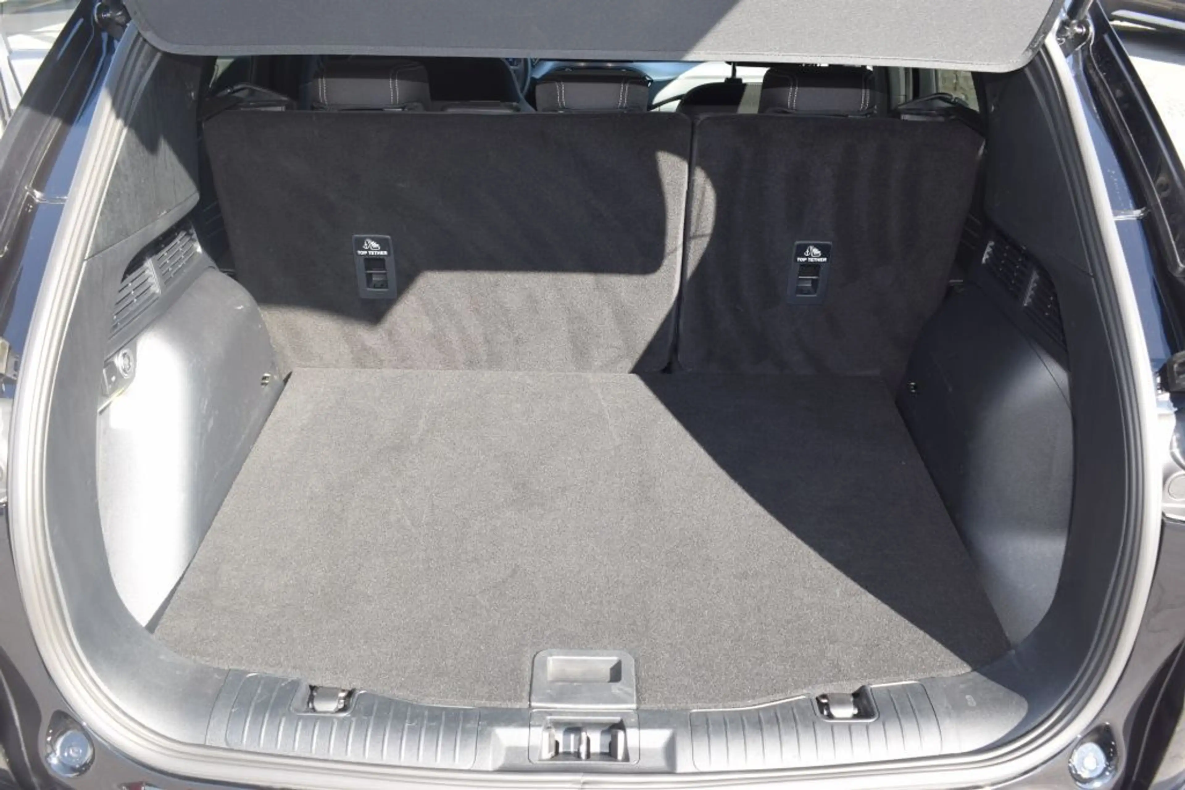Ford Kuga Titanium PHEV, AHK, Fahrerassistenz-Paket — photo 11