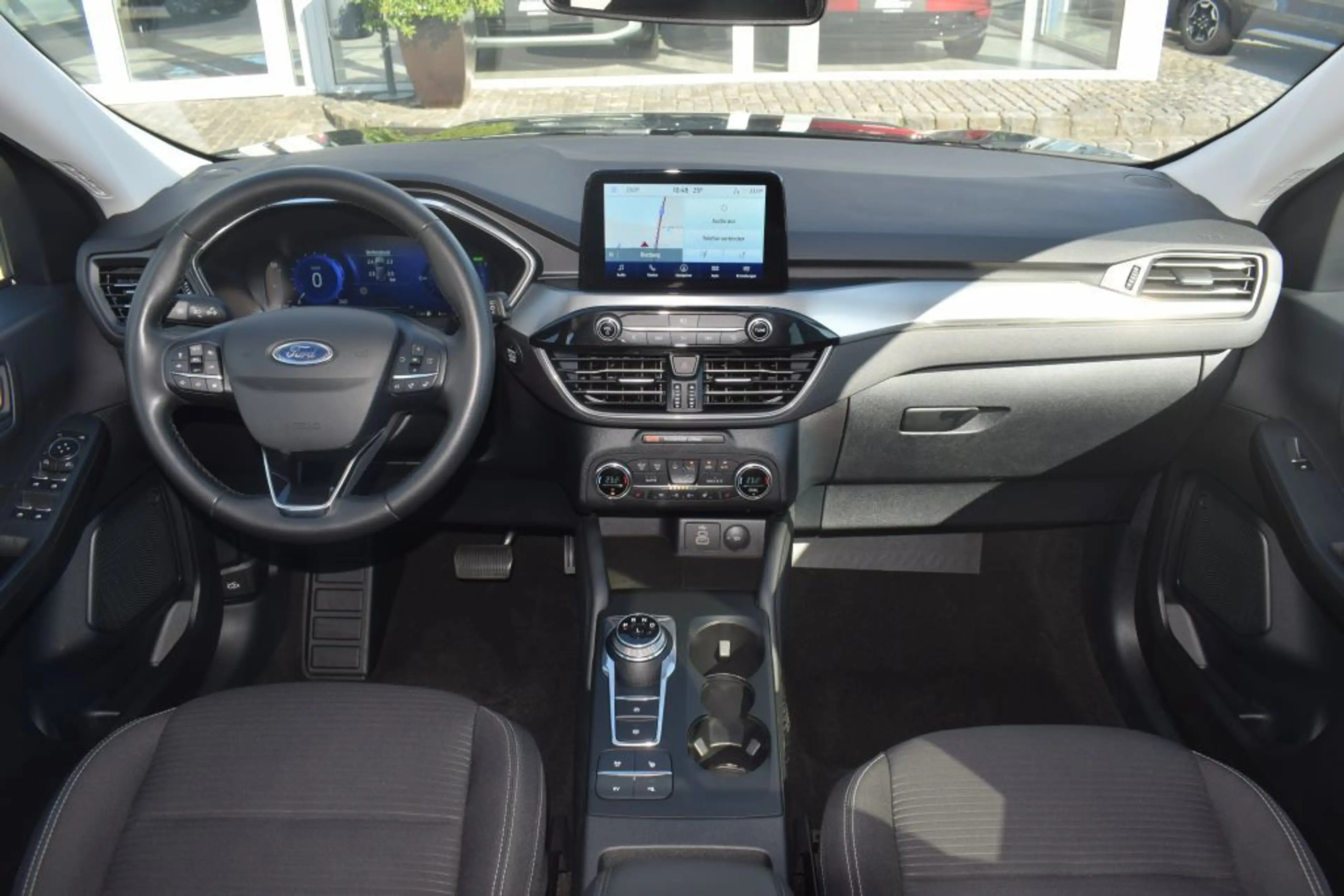 Ford Kuga Titanium PHEV, AHK, Fahrerassistenz-Paket — photo 12