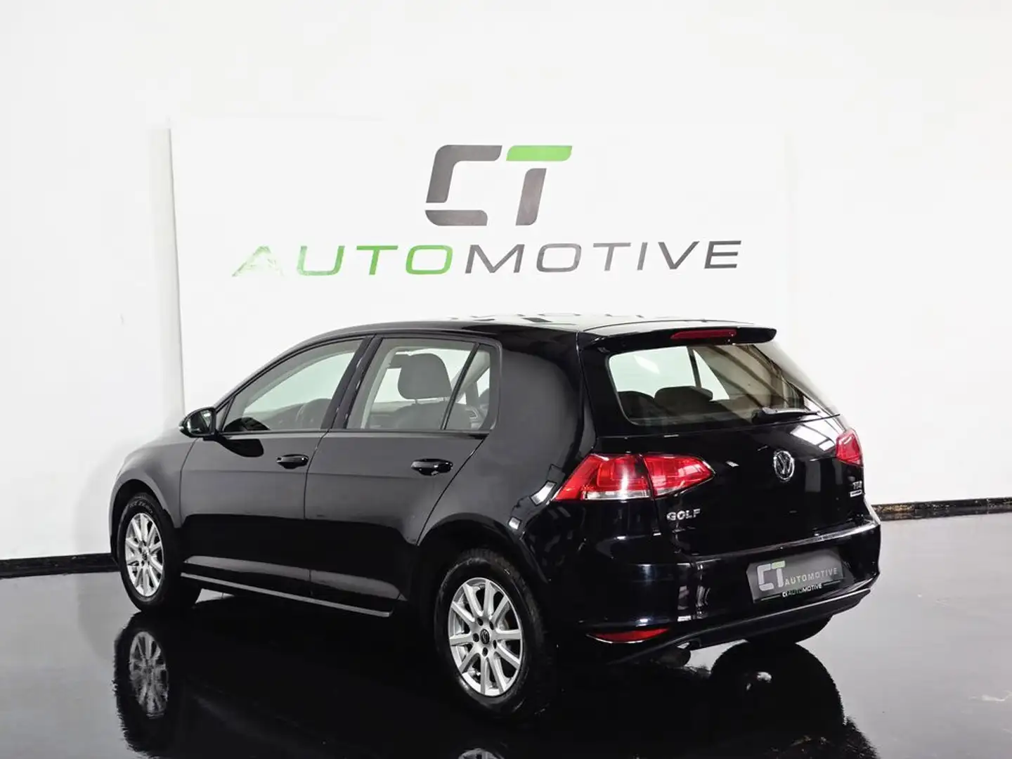 Volkswagen Golf Trendline 1.6 BMT TDI DSG Schwarz - 2