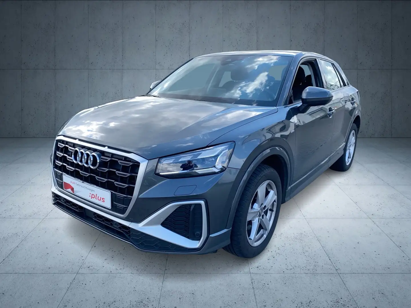 Audi Q2 S line 35 TFSI S tr. Matrix AHK Cam Virtual Grau - 2
