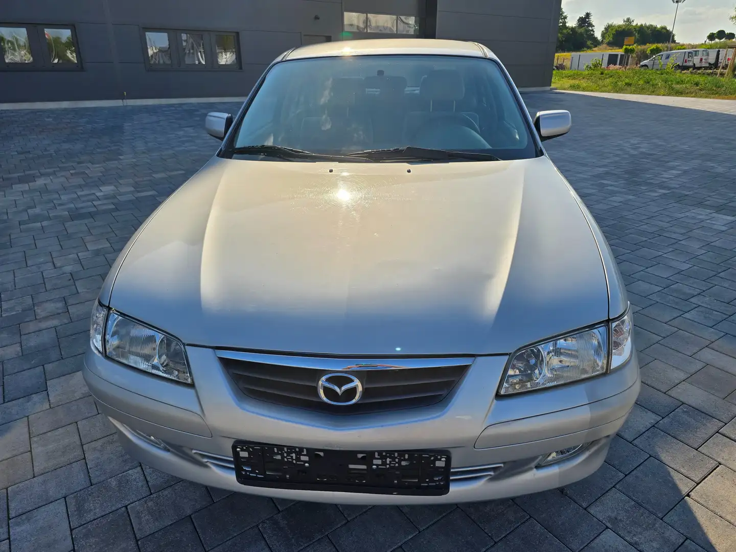 Mazda 626 1.9 EXCLUSIVE Srebrny - 2