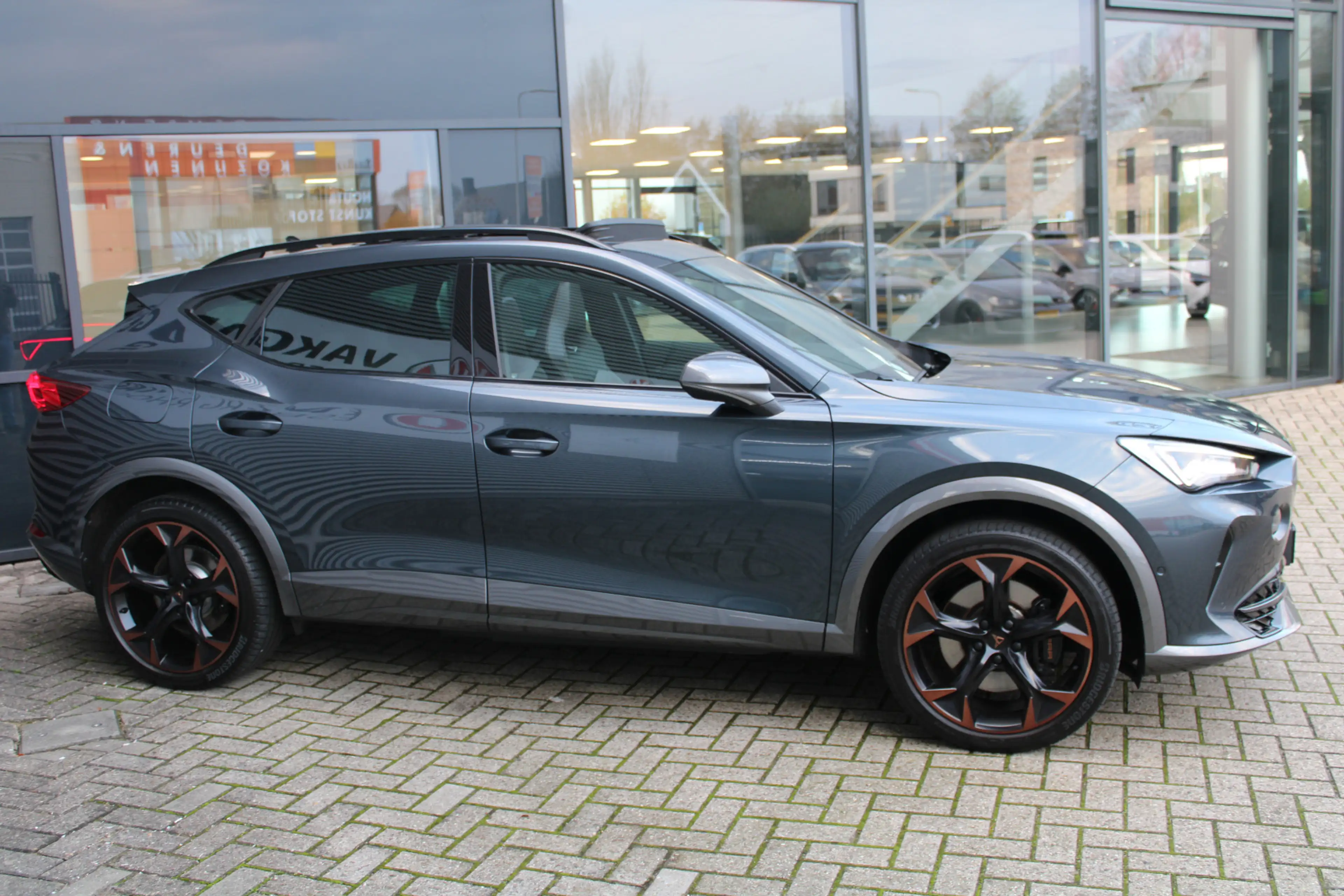 CUPRA Formentor 1.4 e-Hybrid VZ Performance NAV/CAM,PANO,SPORTSTUU — photo 4