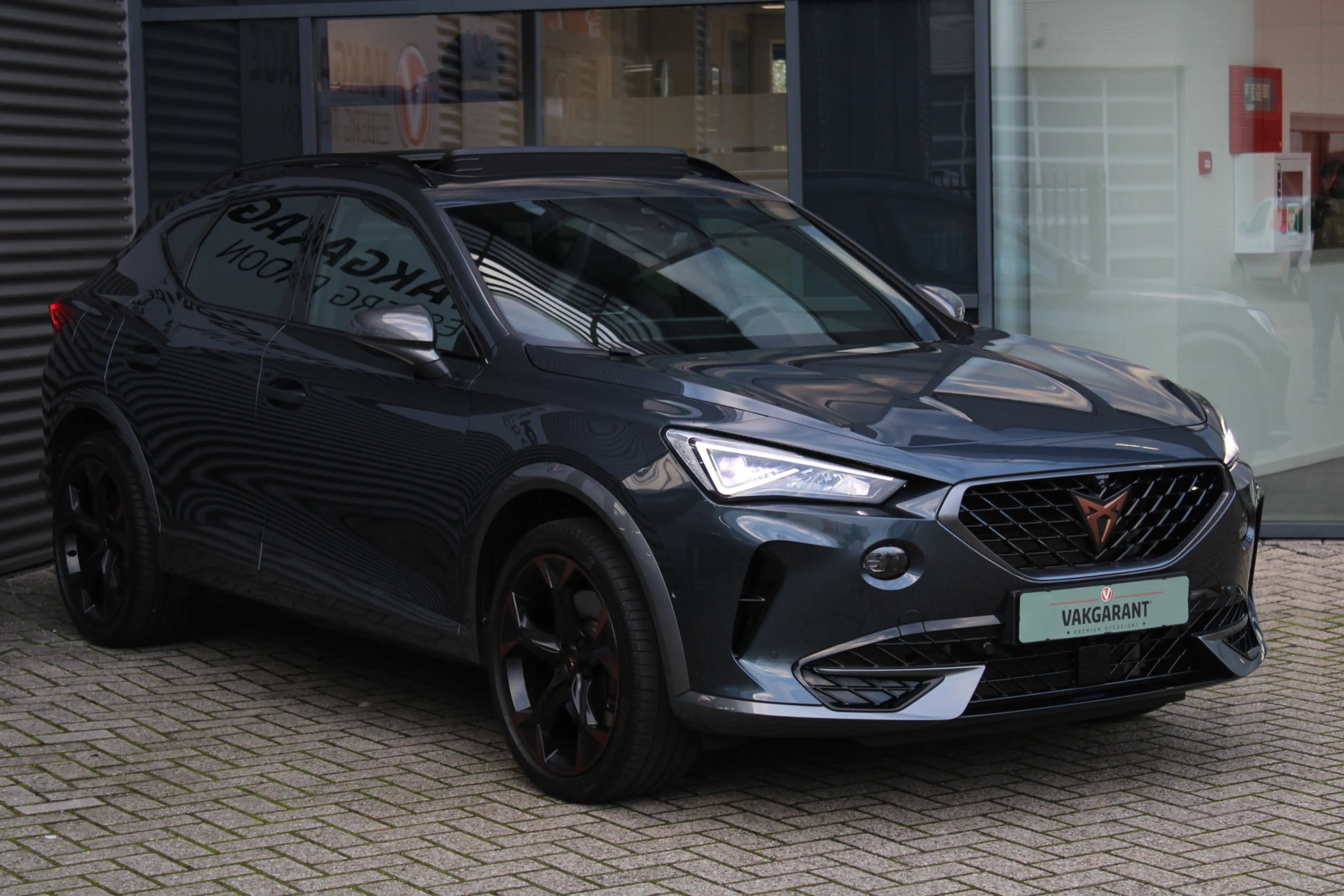 CUPRA Formentor 1.4 e-Hybrid VZ Performance NAV/CAM,PANO,SPORTSTUU — photo 3