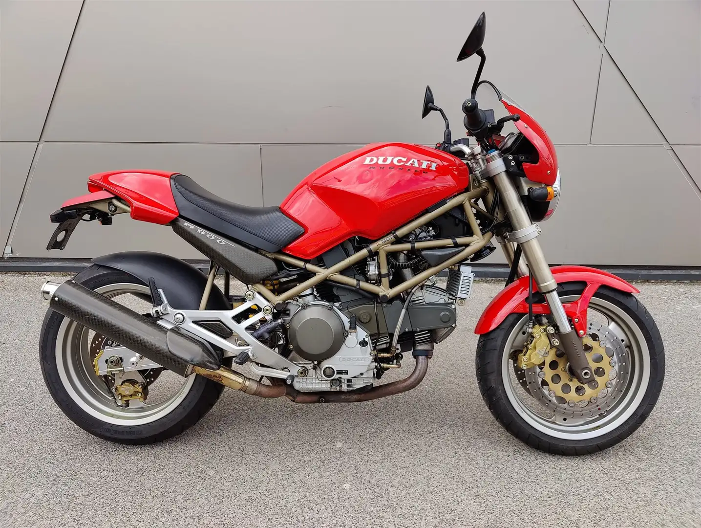 Ducati Monster 900 Rouge - 1
