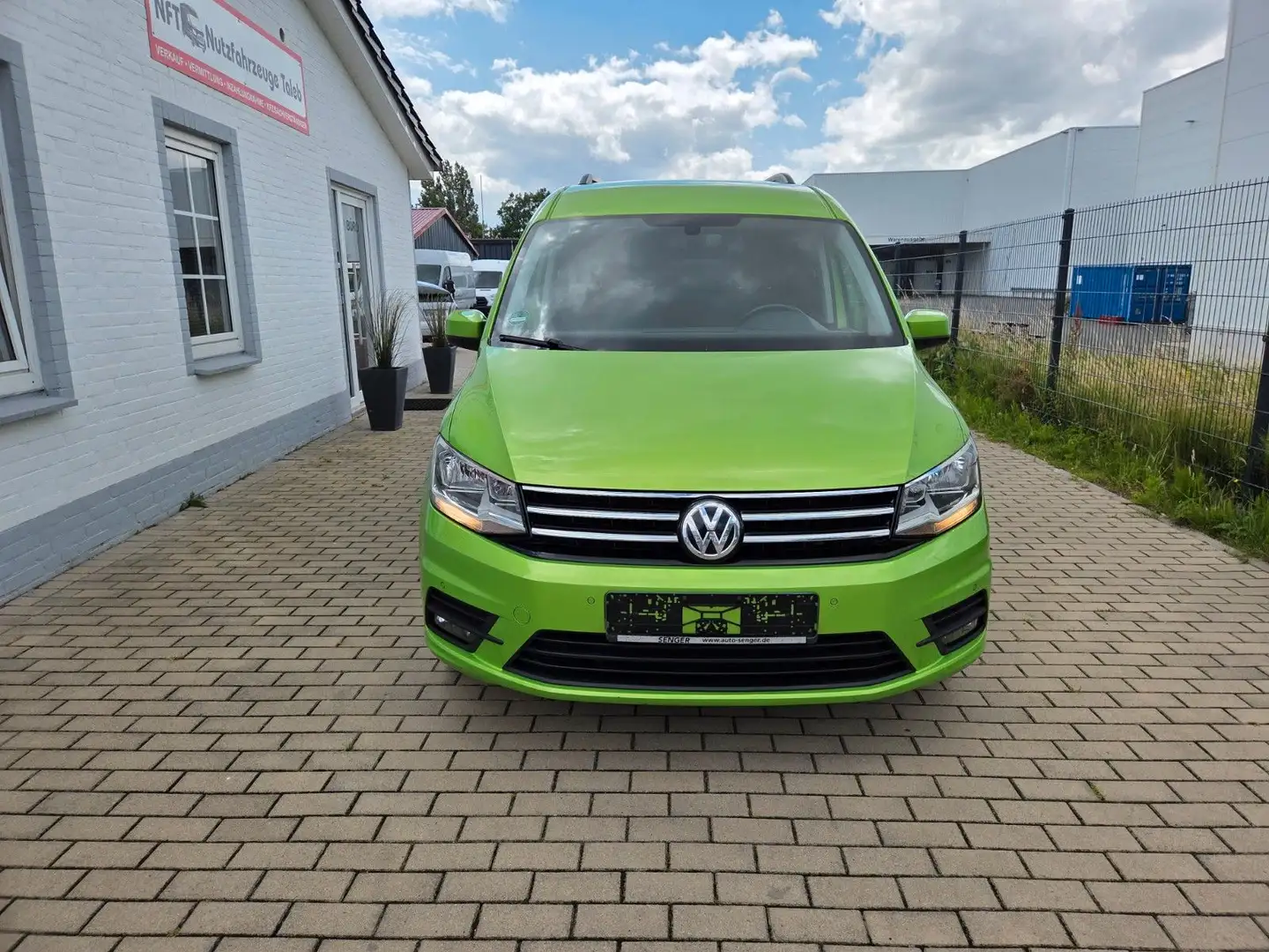 Volkswagen Caddy Maxi 150PS/KAMERA/TÜVNEU/116Tkm/1Hand Grün - 2