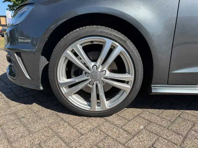 Audi A3 view 12
