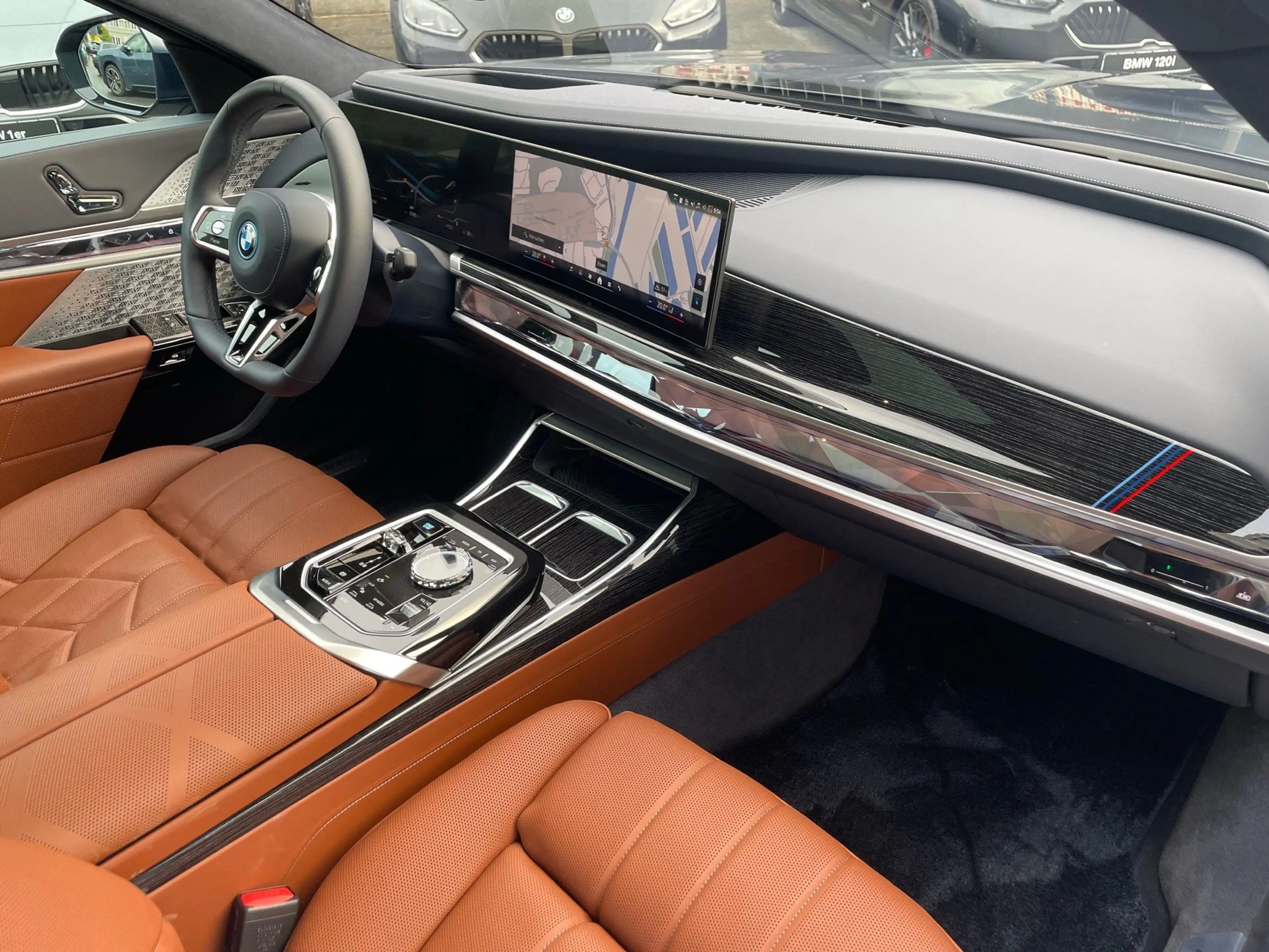 BMW i7 xDrive60 Limo || M Sport Pro Exc.Lou.Seat. — photo 5