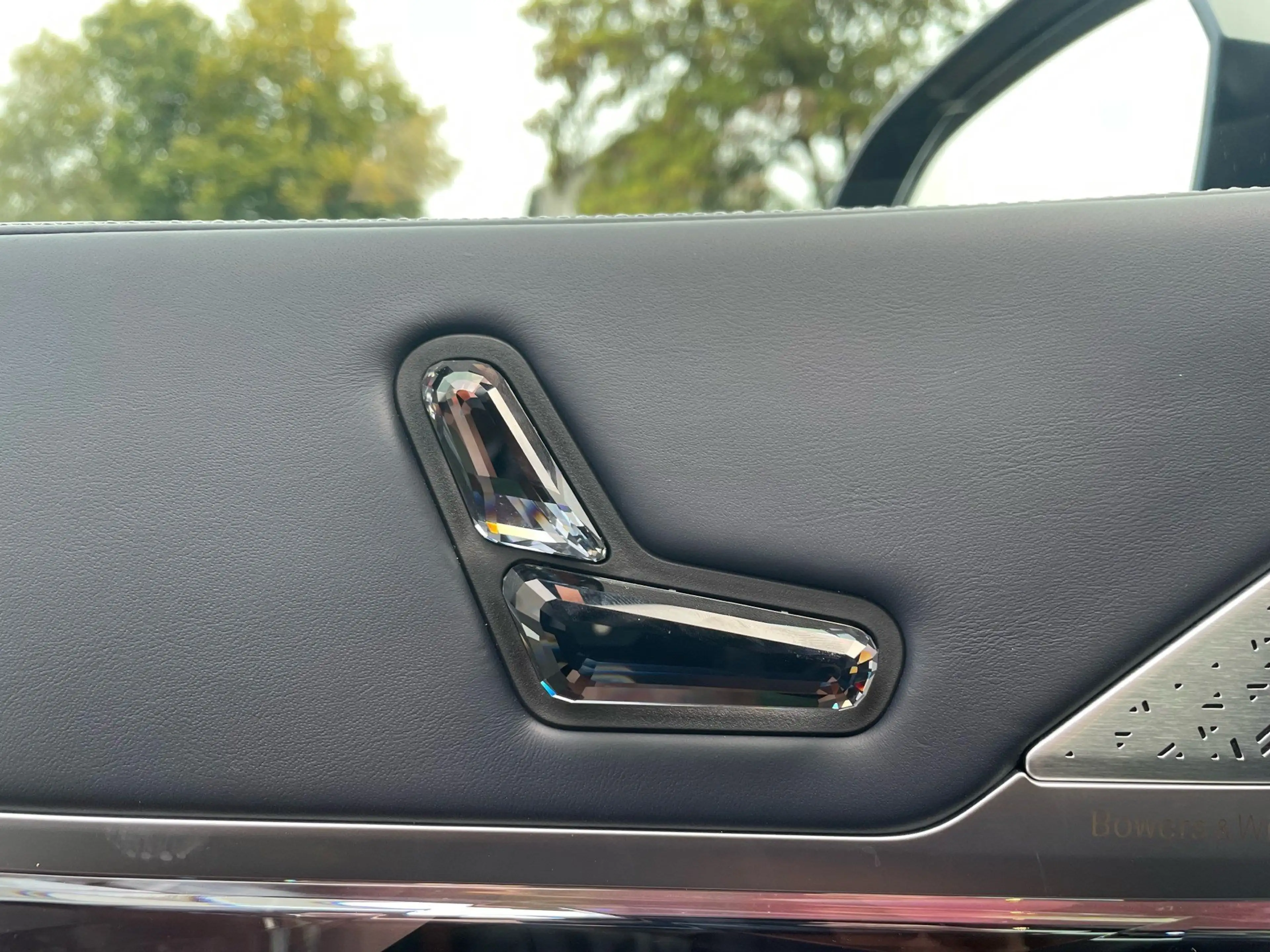 BMW i7 xDrive60 Limo || M Sport Pro Exc.Lou.Seat. — photo 10