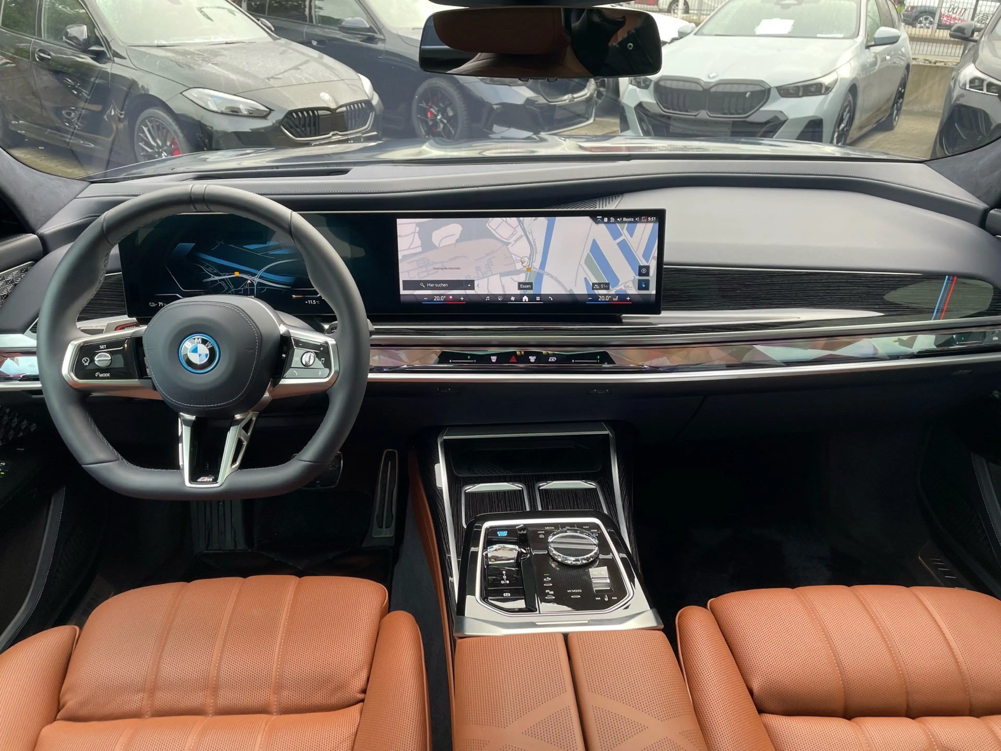 BMW i7 xDrive60 Limo || M Sport Pro Exc.Lou.Seat. — photo 3