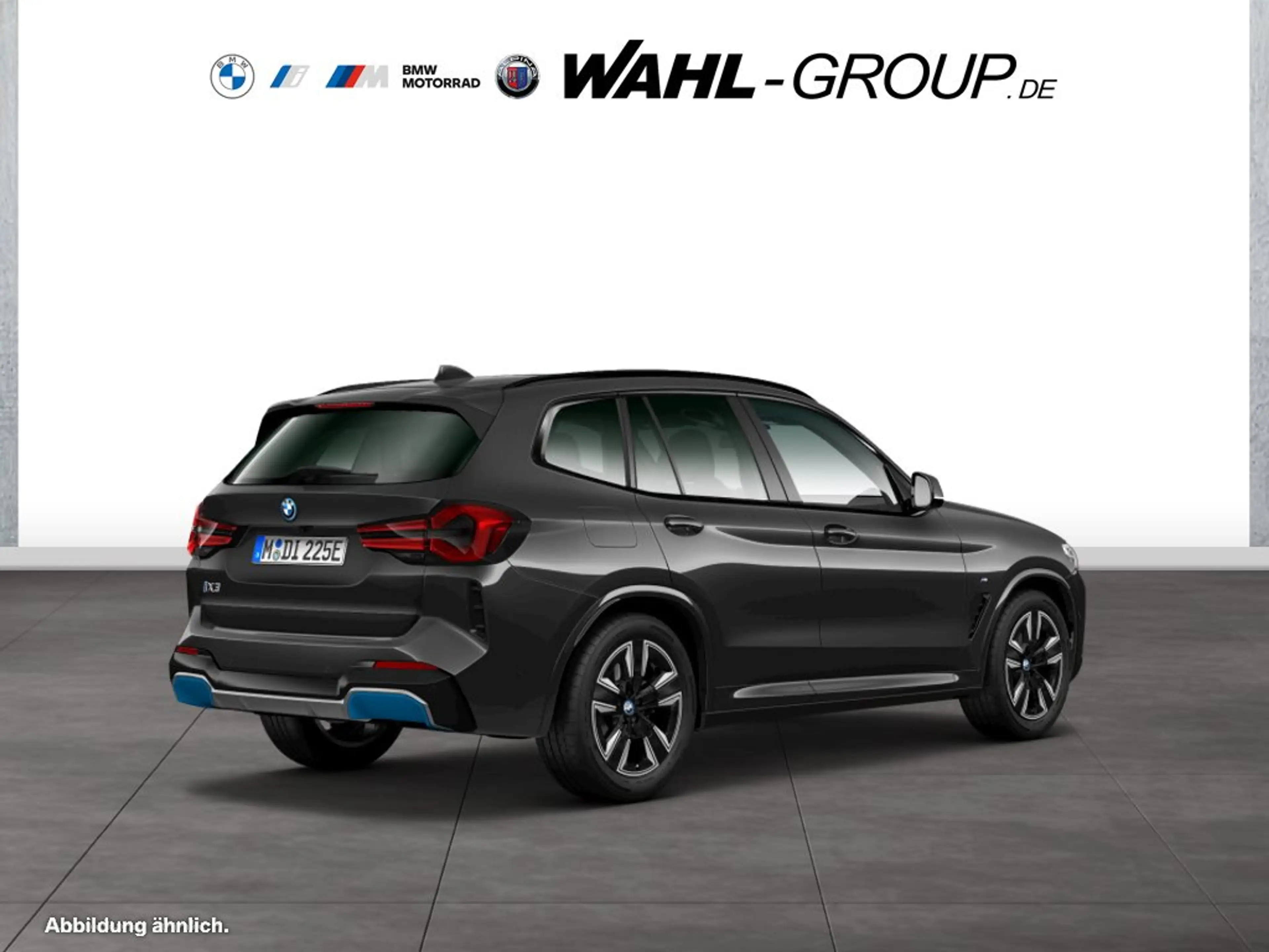BMW iX3 M Sport — photo 3