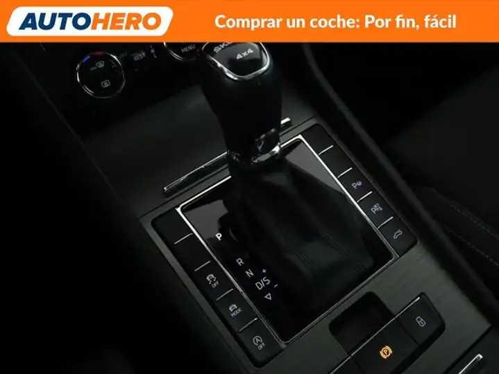 Škoda Superb 2023, foto 32