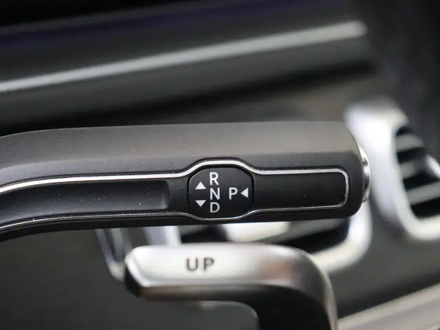 Mercedes-Benz GLE view 14