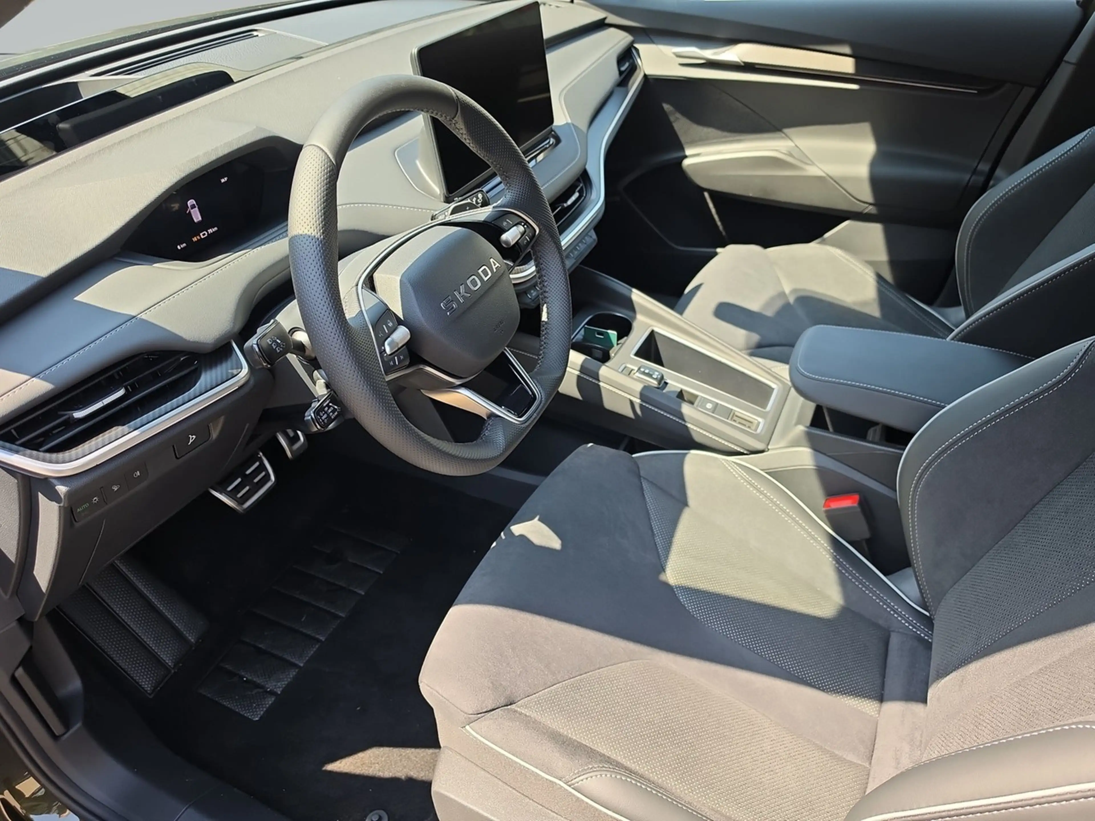 Skoda Enyaq 85x Sportline *ALLRAD*MATRIX*AHK Klima Navi Leder — photo 10