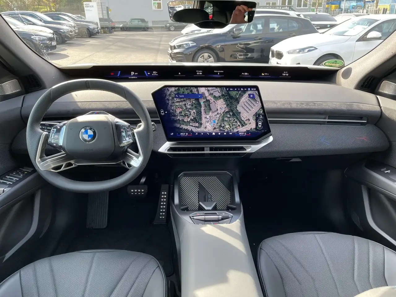 BMW iX3 50 xDrive || M Sport 21" Head-Up AHK Pano 3