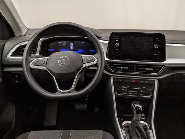 Volkswagen T-Roc view 7
