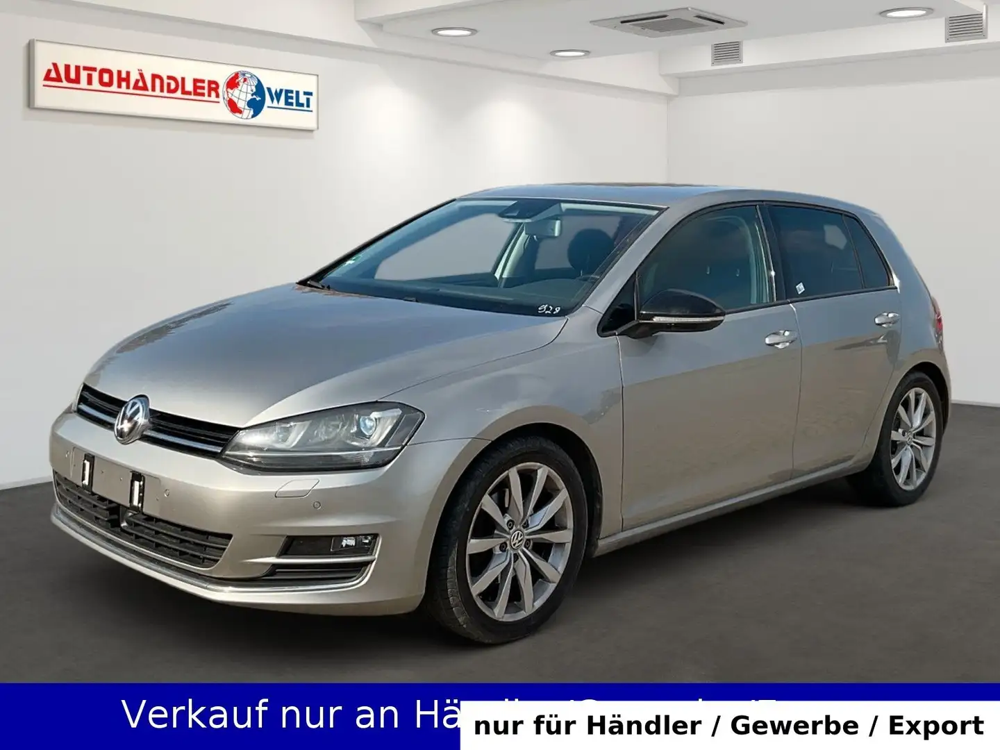 Volkswagen Golf VII 1.4 16V TSI Lim. Xenon Automatik Stříbrná - 1