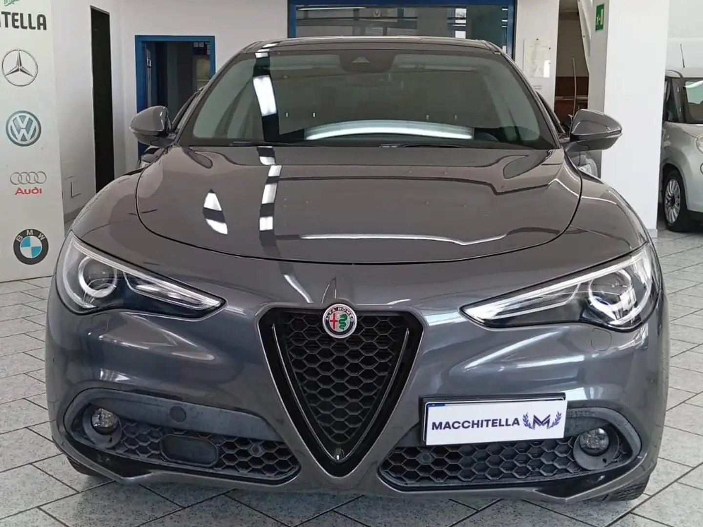 Alfa Romeo Stelvio 2.2 t Sprint Q4 190cv auto Gris - 1