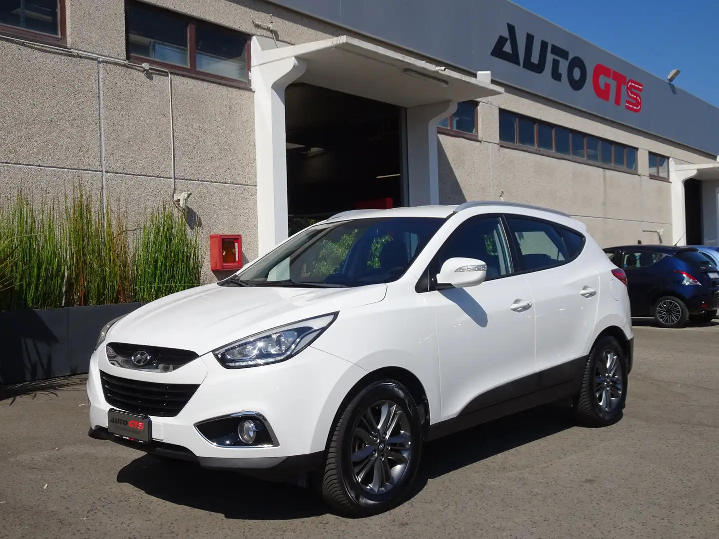 Hyundai iX35 ix35 1.7 crdi Xpossible 115cv 2wd Bianco - 1