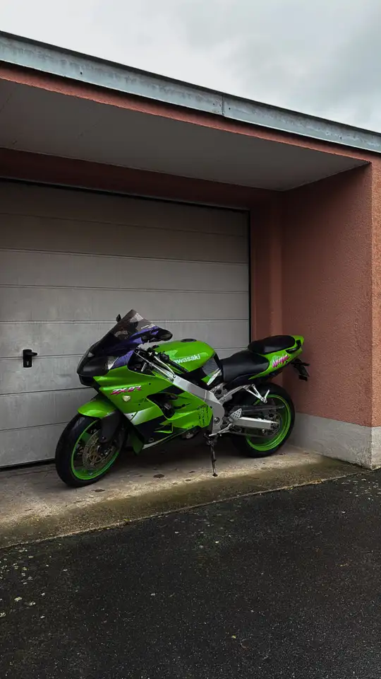 Kawasaki Ninja ZX-9R